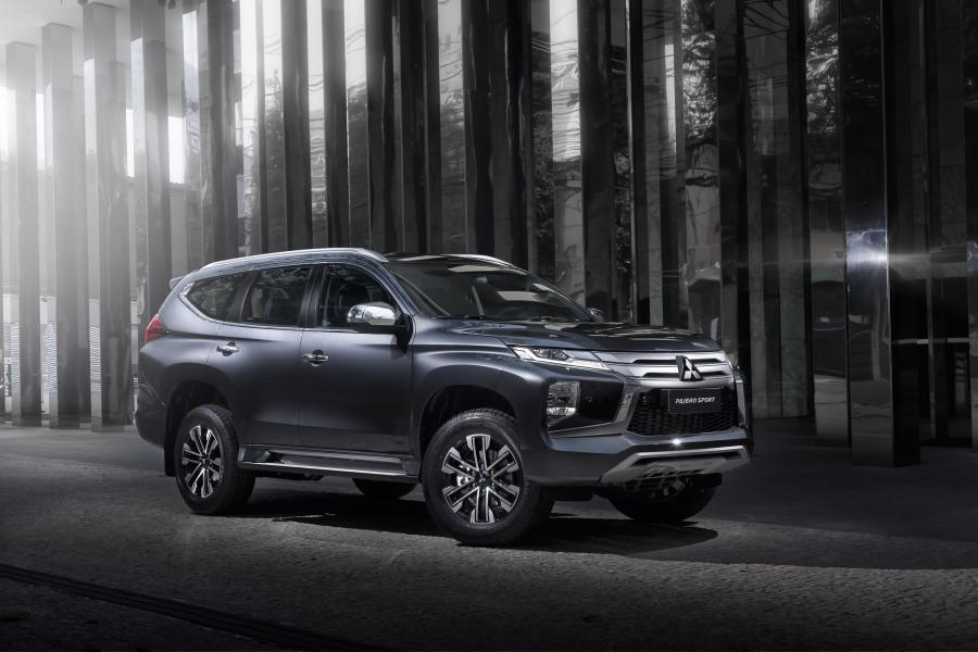  Mitsubishi Pajero Sport HPE-S 2020 года  (LA) (фото 4 из 38)